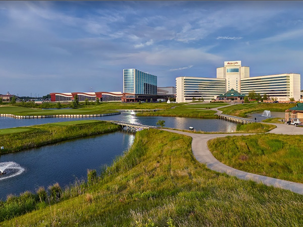 mystic-lake-600x450 mystic-lake-600x450